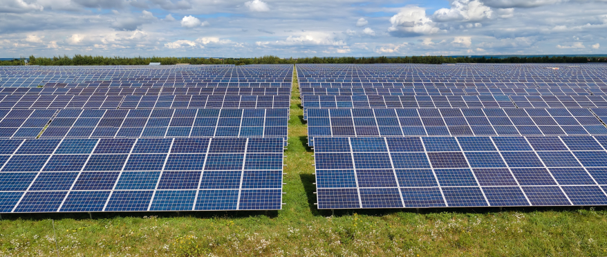 Énergie alternative avec AsstrA : Transport de panneaux solaires de la Pologne vers l'Ukraine